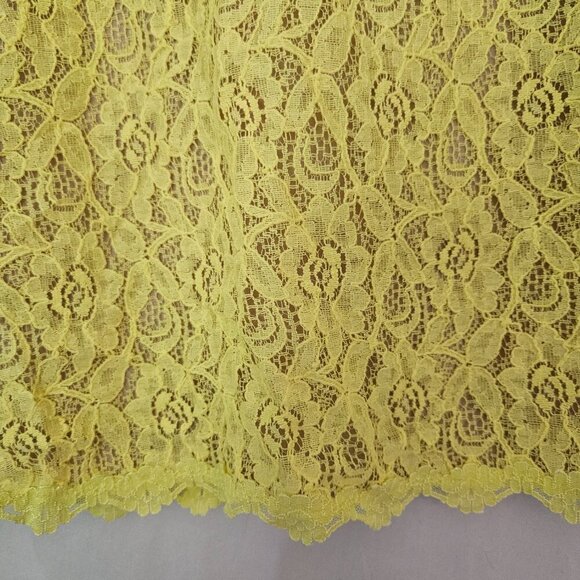 Ann Taylor Tank Top SMALL Lace Sleeveless Lined Shirt Yellow Scoop Neck  NWT - Picture 2 of 8